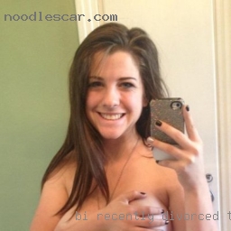 Bi, recently divorced to swingers a woman in Rochester.